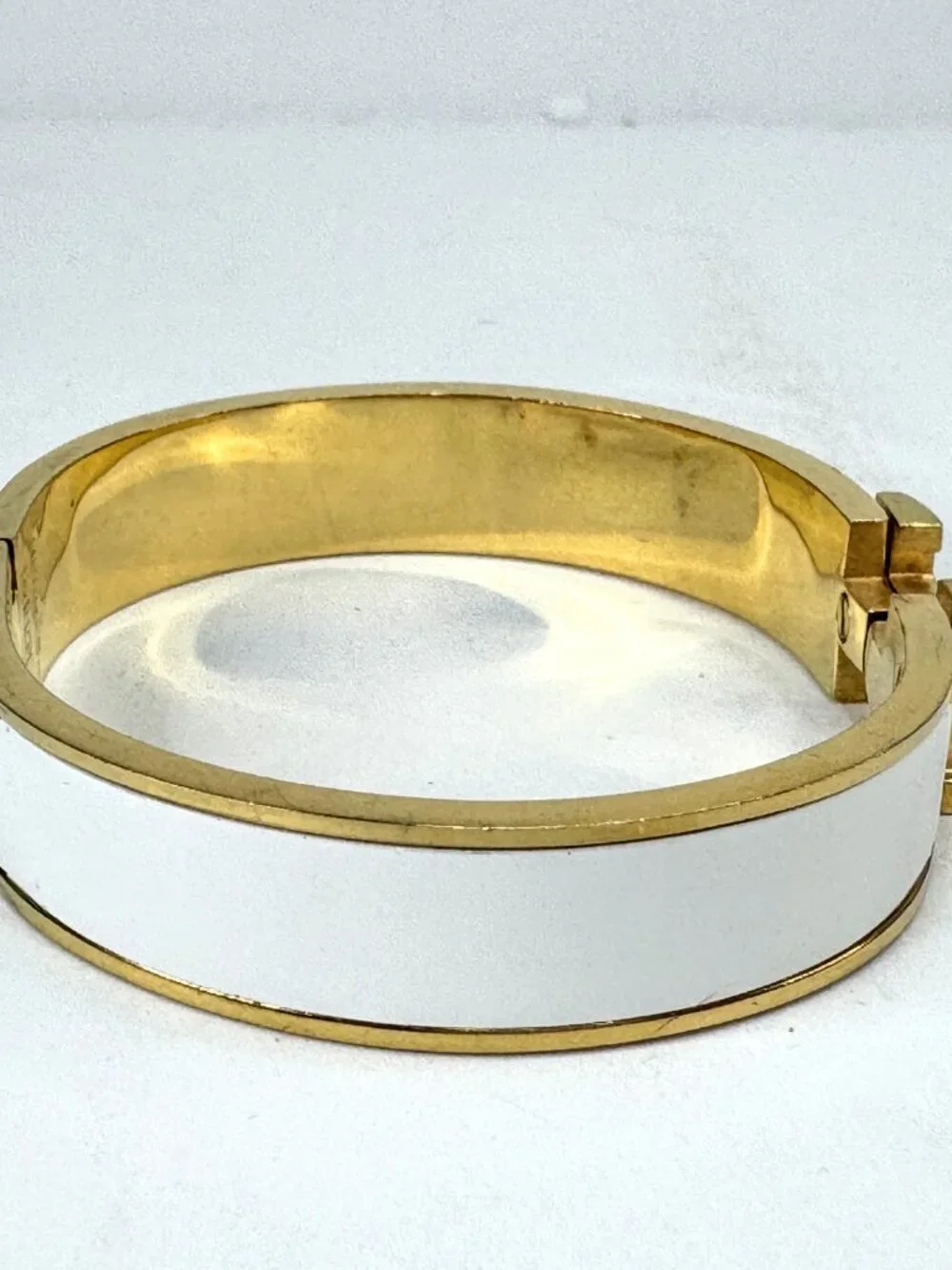 Vintage Hermès Clic H White Enamel Gold Plated Bangle Bracelet GM France GS877